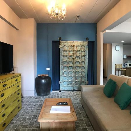 Апартаменты 8Th House @ Center Of Chiangmai Old Town Чиангмай Экстерьер фото