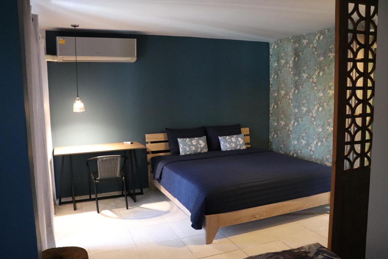 Апартаменты 8Th House @ Center Of Chiangmai Old Town Чиангмай Экстерьер фото