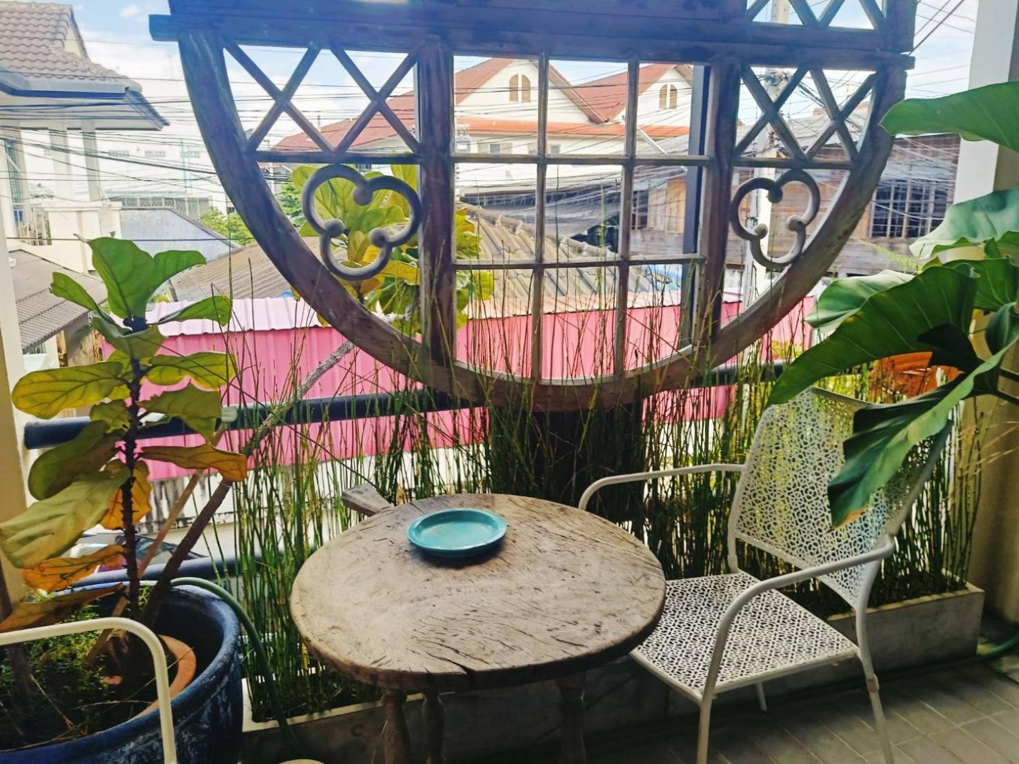Апартаменты 8Th House @ Center Of Chiangmai Old Town Чиангмай Экстерьер фото